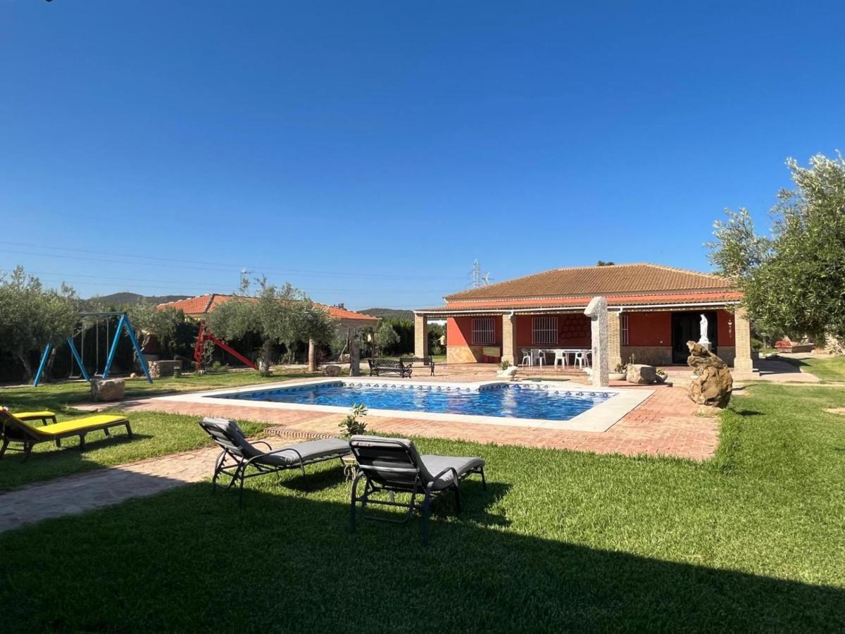 La Estacada Villa
