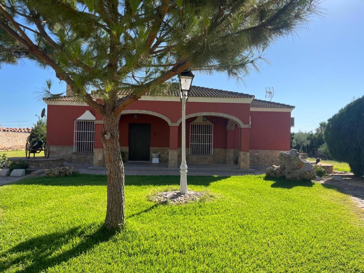 La Estacada Villa